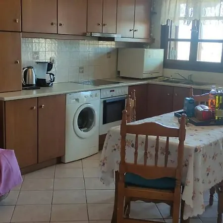 Апартаменты Votsalo House Moutsouna